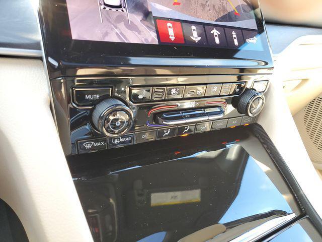 new 2025 Jeep Grand Cherokee car, priced at $48,495