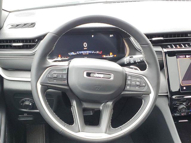 new 2025 Jeep Grand Cherokee L car, priced at $38,995