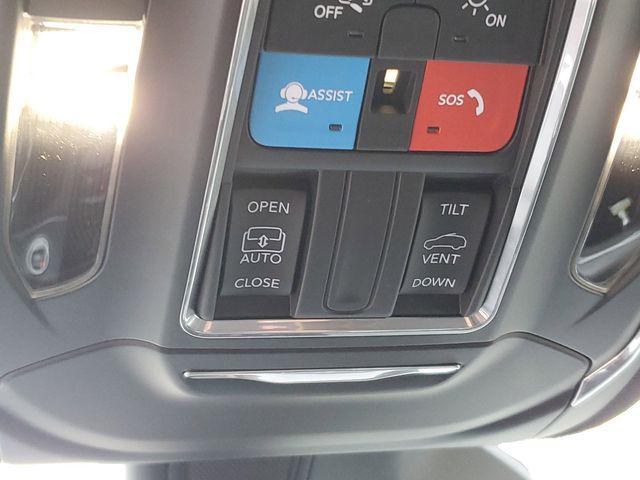 new 2025 Jeep Grand Cherokee L car, priced at $38,995