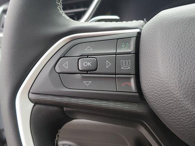 new 2025 Jeep Grand Cherokee L car, priced at $38,995