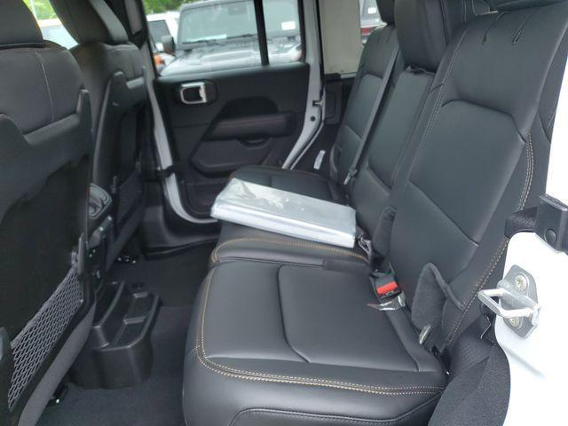 new 2025 Jeep Wrangler car, priced at $51,495