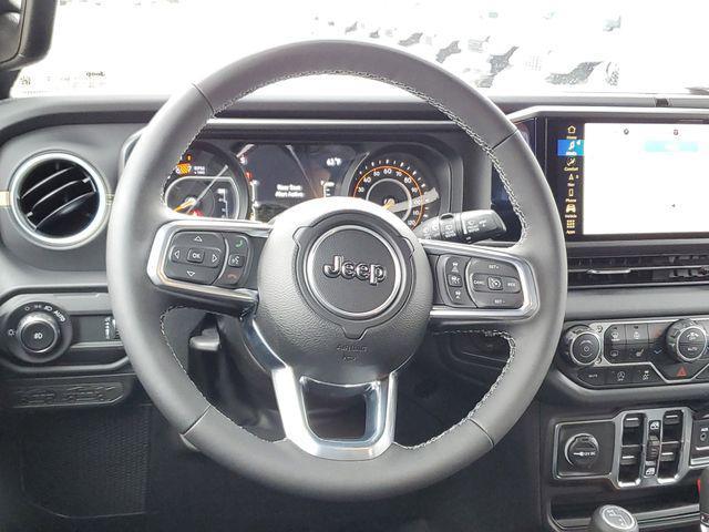 new 2025 Jeep Wrangler car, priced at $51,495