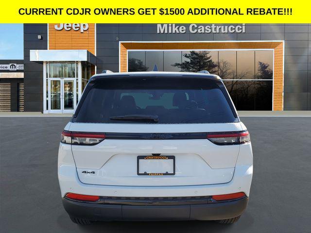 new 2025 Jeep Grand Cherokee car, priced at $40,995