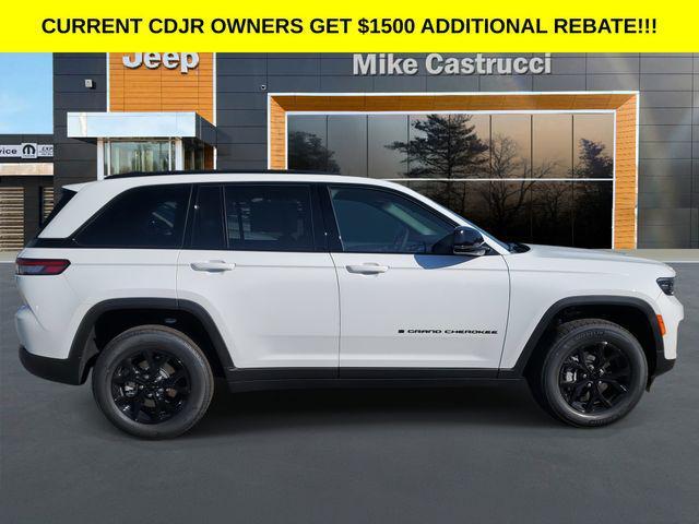 new 2025 Jeep Grand Cherokee car, priced at $40,995