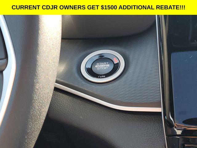 new 2025 Jeep Grand Cherokee car, priced at $40,995