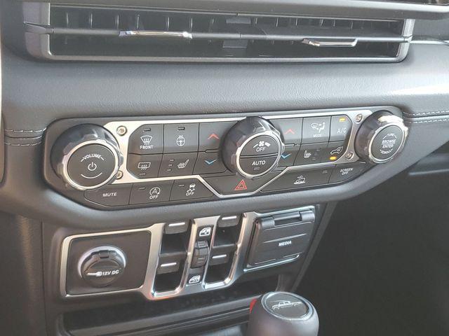 new 2025 Jeep Gladiator car, priced at $44,111