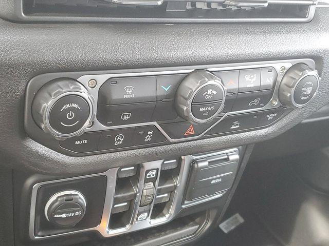 new 2025 Jeep Gladiator car, priced at $39,995