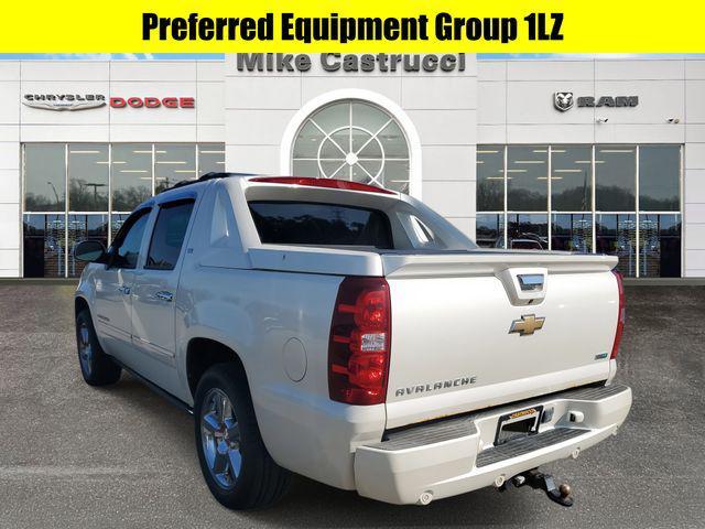 used 2011 Chevrolet Avalanche car, priced at $16,267