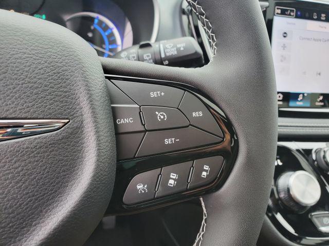 new 2025 Chrysler Pacifica Hybrid car, priced at $50,995