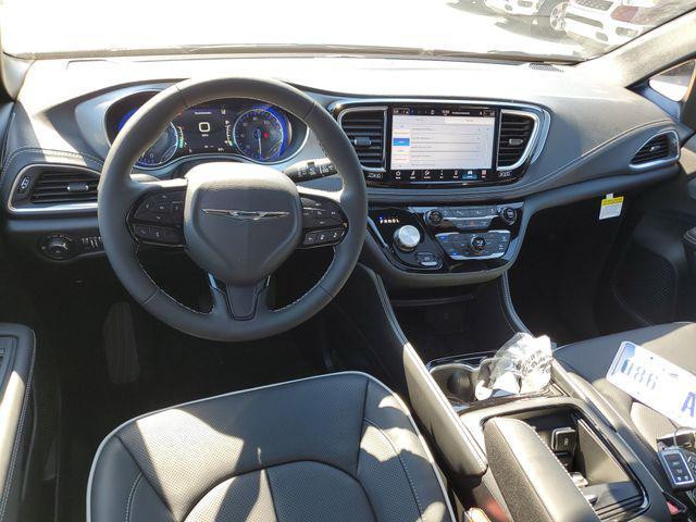 new 2026 Chrysler Pacifica car, priced at $44,911