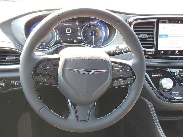 new 2026 Chrysler Pacifica car, priced at $44,911