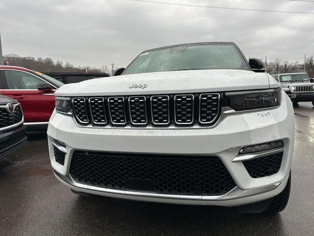 new 2025 Jeep Grand Cherokee car, priced at $55,995