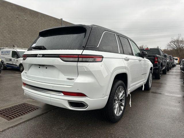 new 2025 Jeep Grand Cherokee car, priced at $55,995