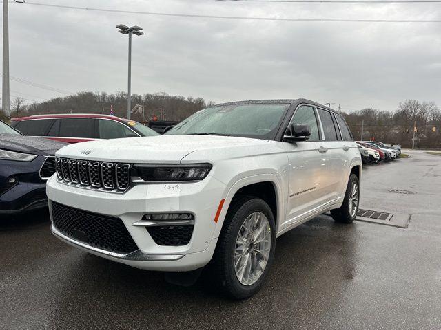 new 2025 Jeep Grand Cherokee car, priced at $55,995