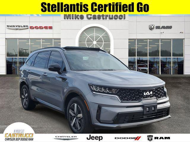 used 2022 Kia Sorento car, priced at $28,494