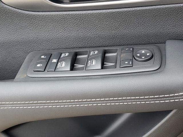 new 2025 Chrysler Pacifica car, priced at $43,995
