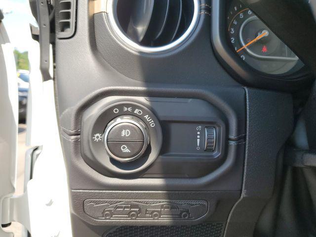 new 2025 Jeep Gladiator car, priced at $42,911