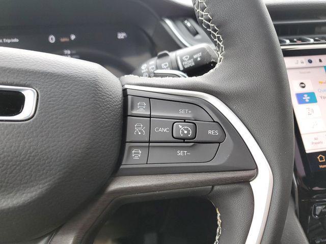 new 2025 Jeep Grand Cherokee car, priced at $49,995