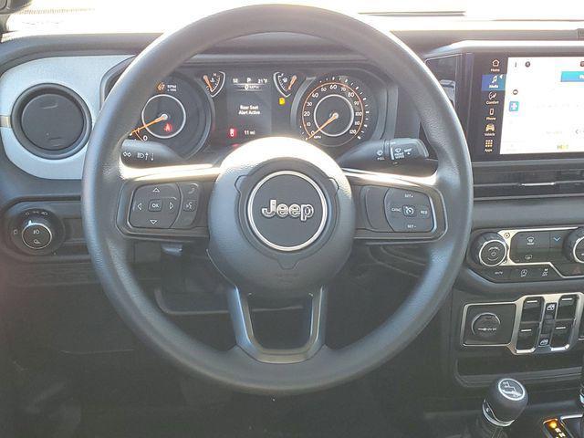 new 2025 Jeep Gladiator car, priced at $39,995