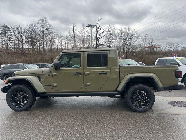 new 2025 Jeep Gladiator car, priced at $39,995