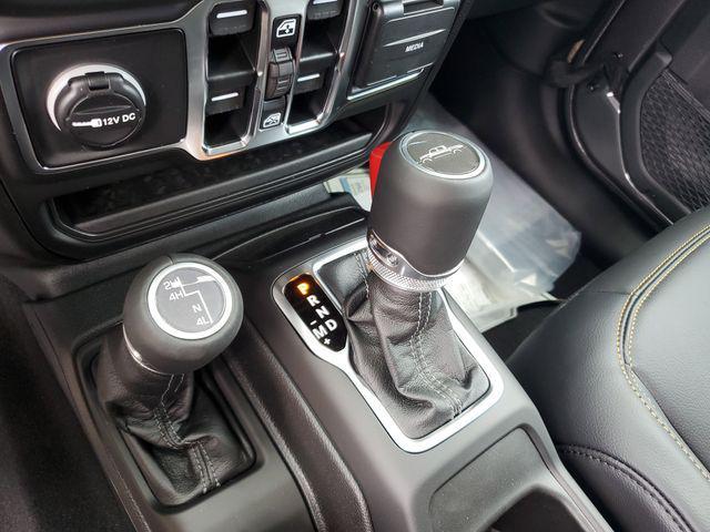 new 2025 Jeep Gladiator car, priced at $43,995