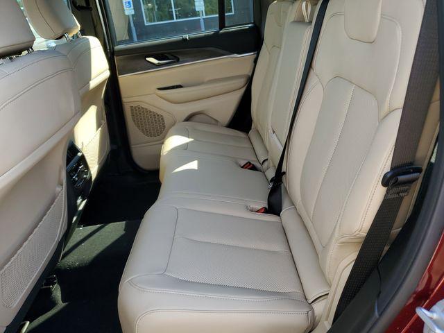 new 2025 Jeep Grand Cherokee car, priced at $48,995