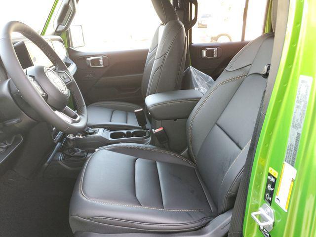 new 2025 Jeep Gladiator car, priced at $42,995