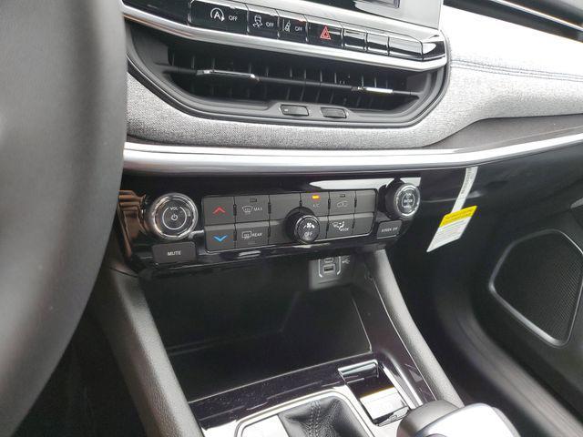 new 2025 Jeep Compass car, priced at $26,495