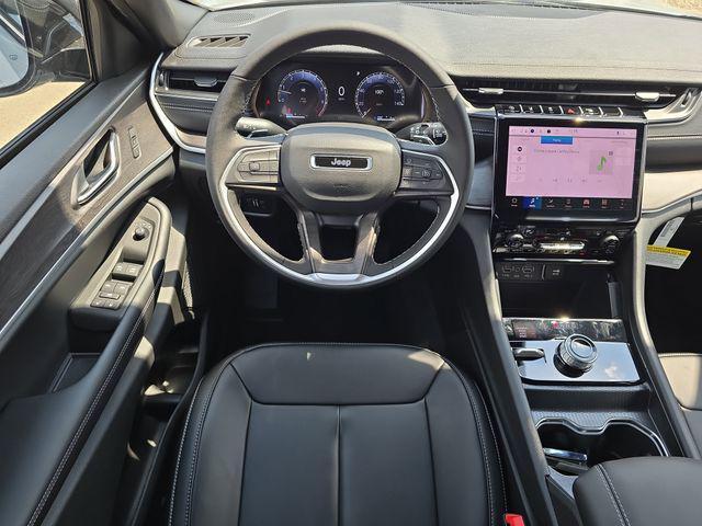 new 2025 Jeep Grand Cherokee car, priced at $44,995