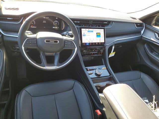 new 2025 Jeep Grand Cherokee car, priced at $44,995