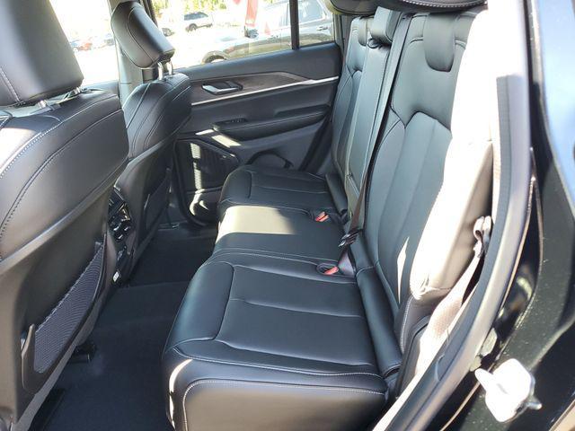 new 2025 Jeep Grand Cherokee car, priced at $44,995