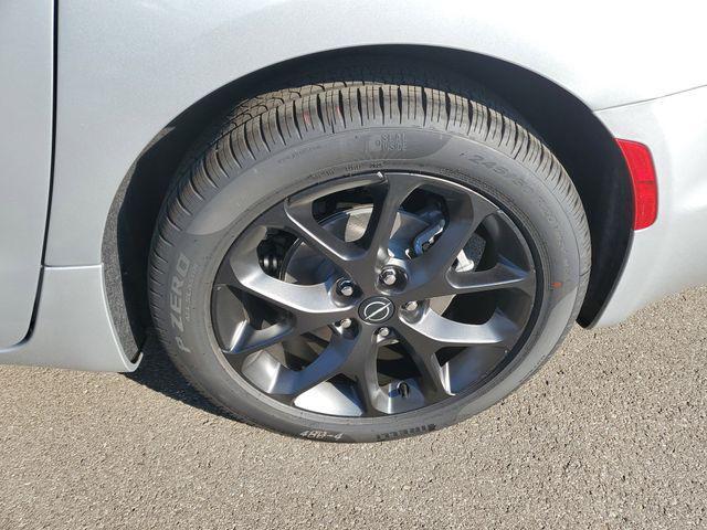 new 2026 Chrysler Pacifica car, priced at $45,245