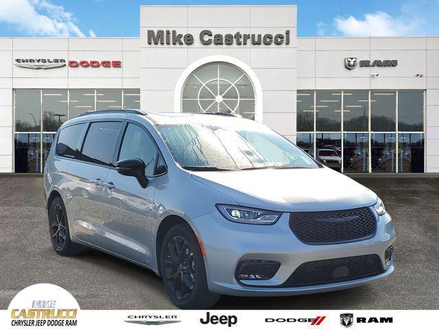 new 2026 Chrysler Pacifica car, priced at $48,995