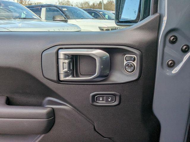 new 2024 Jeep Wrangler car, priced at $52,584
