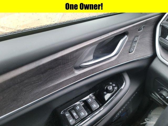 used 2022 Jeep Grand Cherokee car, priced at $29,922