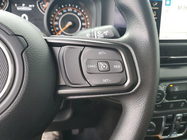 new 2025 Jeep Gladiator car, priced at $39,999