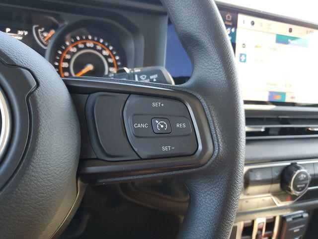 new 2025 Jeep Wrangler car, priced at $39,995