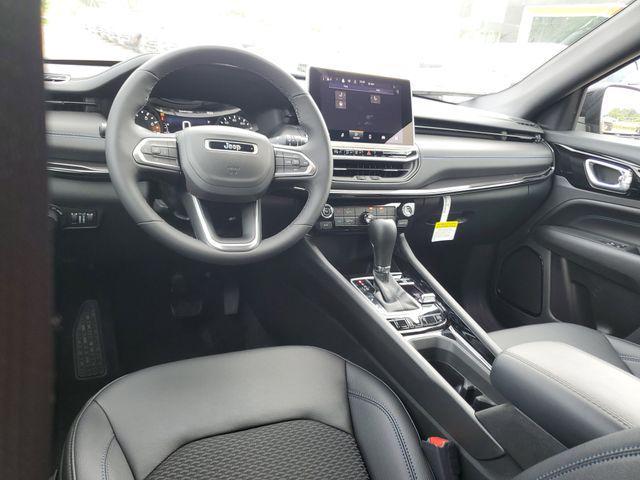 new 2025 Jeep Compass car, priced at $29,995