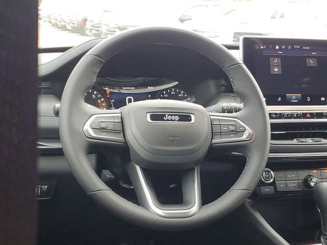 new 2025 Jeep Compass car, priced at $29,995