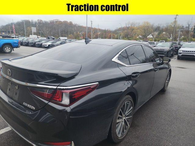 used 2024 Lexus ES 300h car, priced at $43,691