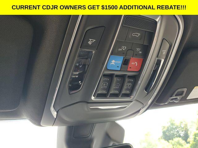 new 2025 Jeep Grand Cherokee car, priced at $41,495