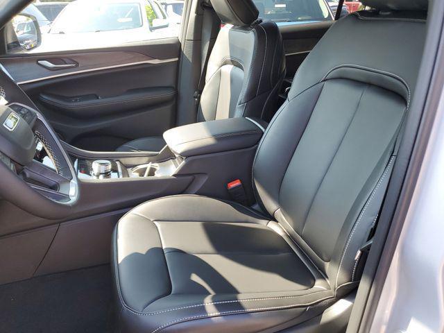 new 2025 Jeep Grand Cherokee L car, priced at $47,995