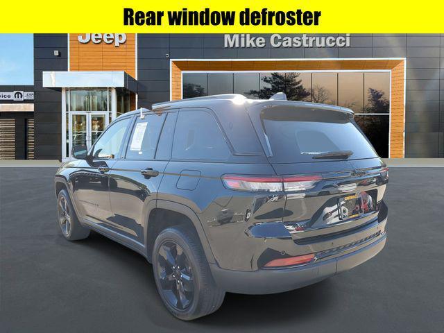 used 2022 Jeep Grand Cherokee car, priced at $30,877
