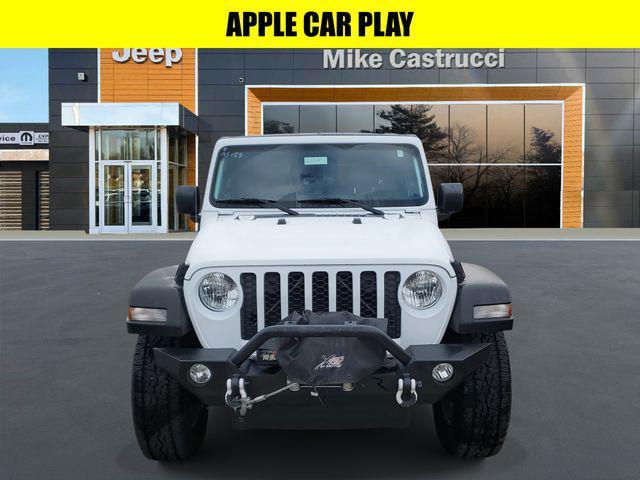 used 2020 Jeep Gladiator car, priced at $27,500