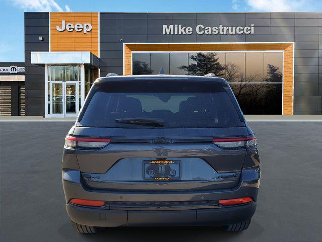 new 2025 Jeep Grand Cherokee car, priced at $46,995