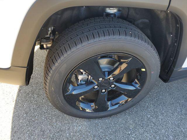 new 2025 Jeep Grand Cherokee car, priced at $47,159