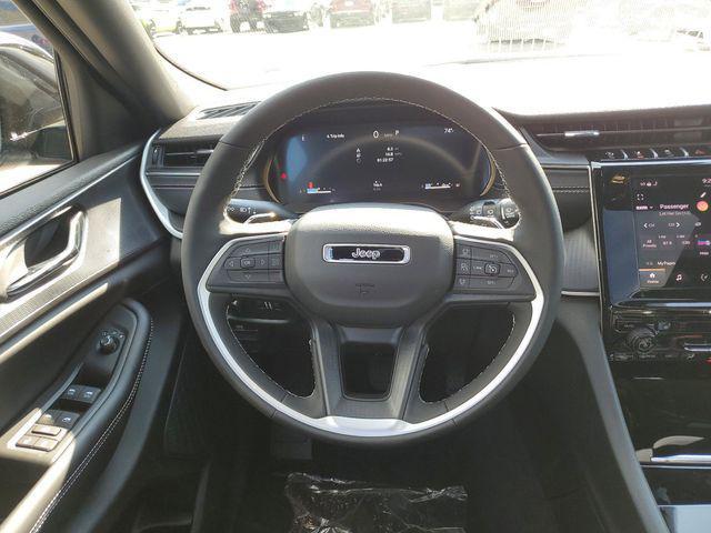 new 2024 Jeep Grand Cherokee car, priced at $40,995