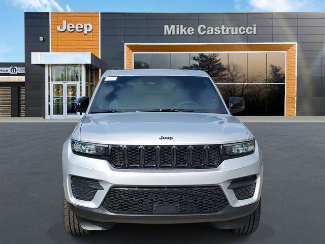 new 2024 Jeep Grand Cherokee car, priced at $40,995