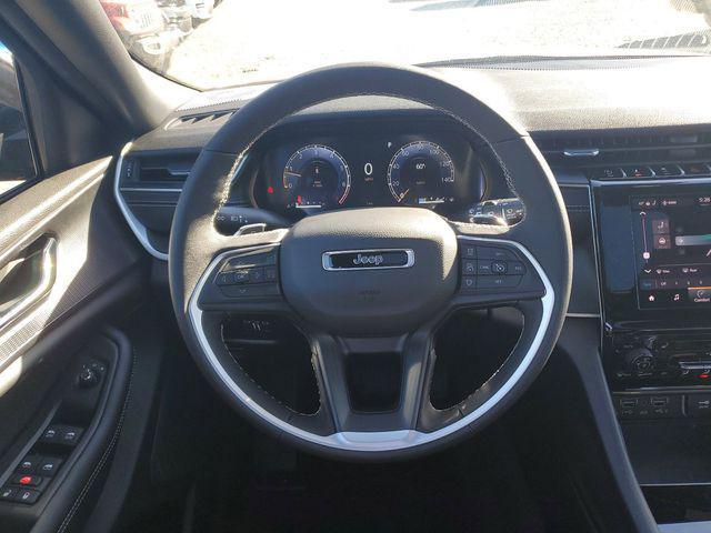 new 2025 Jeep Grand Cherokee car, priced at $41,911