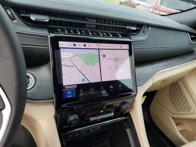 new 2025 Jeep Grand Cherokee car, priced at $47,995